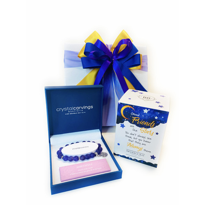 Good Friends Candle and Bracelet Gift 