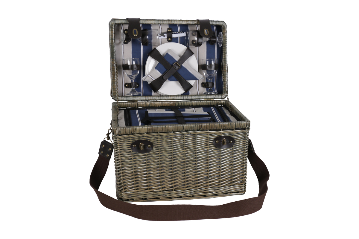 Lorne Picnic Basket for Four | Brizzie Baskets and Blooms product photo