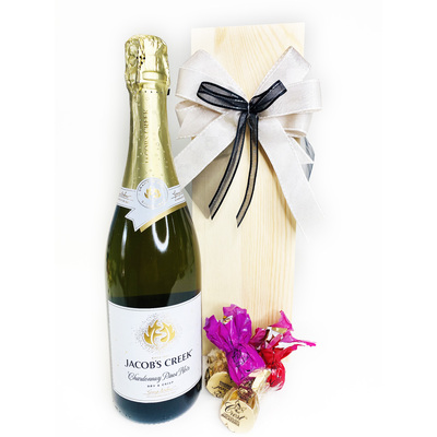 Wine and Chocolates Gift Hamper 